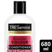 Tresemme Revitalise Colour Conditioner (680 ml)