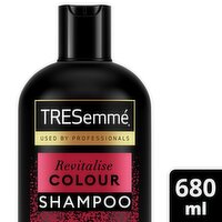 Tresemme Revitalise Colour Shampoo (680 ml)