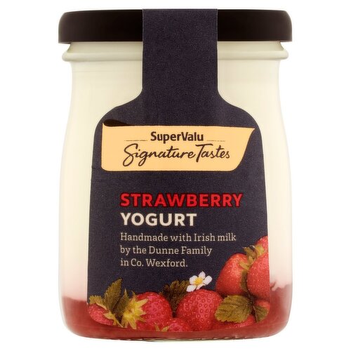 SuperValu Signature Tastes Strawberry Yogurt (140 g)