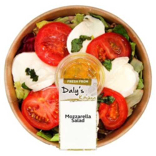 Daly's Kitchen Mozzarella Salad (1 Piece)