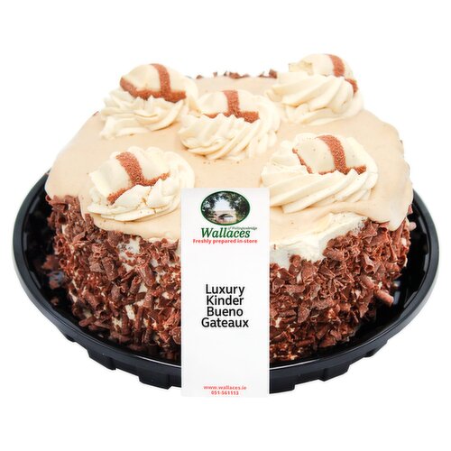 Wallace's Luxury Kinder Bueno Gateaux (1 Piece)