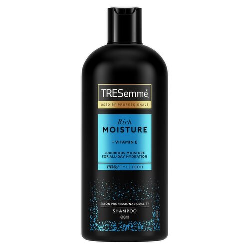 Tresemme Rich Moisture Shampoo (680 ml)